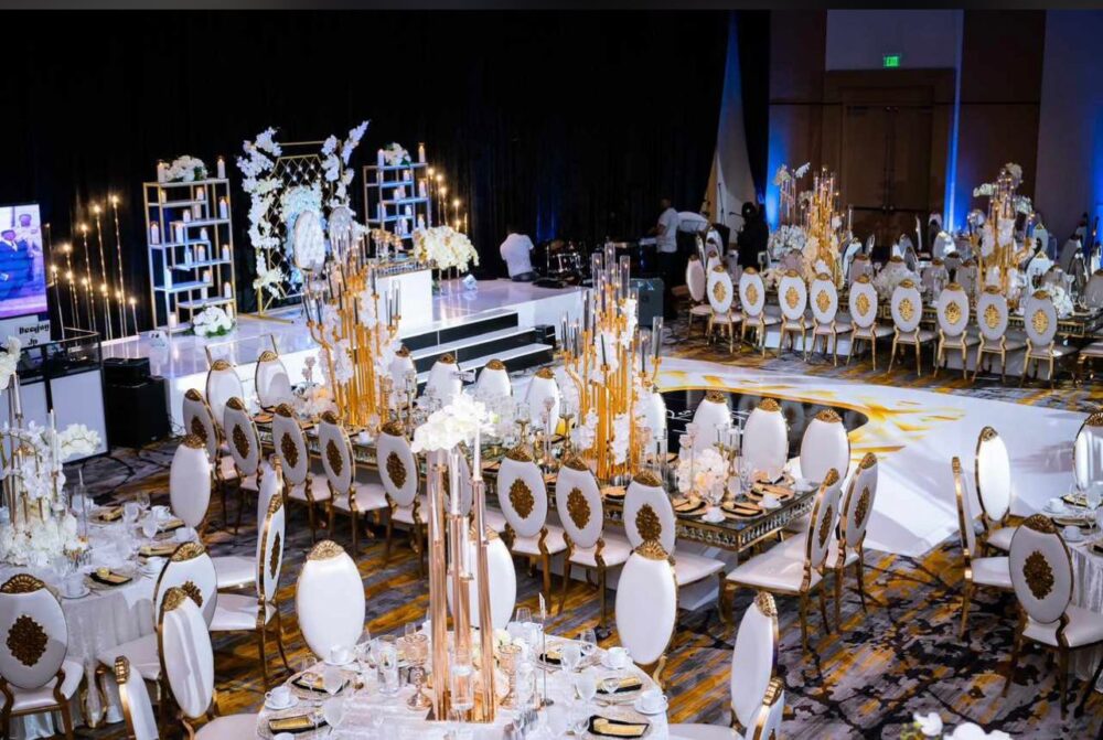 Curation ONE: Omny Stunning